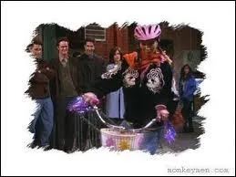 Qui offre un vlo  Phoebe ?