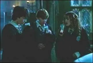 Quels sont les deux ingrdients ncessaires  la fabrication du polynectar ne se trouvant que dans la rserve de Rogue ?