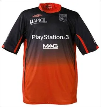 A quel club appartient ce maillot ?