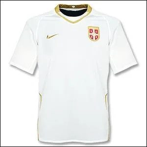 A quel club appartient ce maillot ?