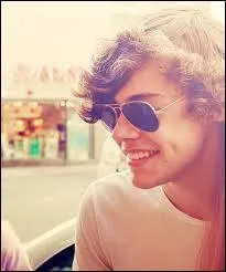 Combien Harry a-t-il de soeurs ?