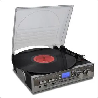 Je connais plus d'un pseudo chanteur qui aimerait bien,  l'instar d'un Johnny Hallyday, accrocher un de ces disques dans sa collection personnelle.