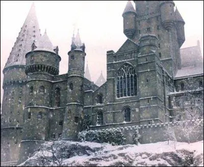 Dans quelle salle a eu lieu le bal de Nol ?