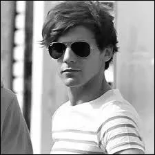 De quel instrument joue-t-il ?