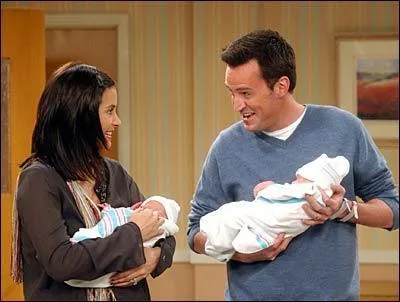 Quels sont les prénoms des jumeaux de Monica et Chandler ?