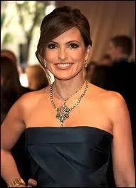 Qui est cette actrice qui joue dans  New York, unit spciale  ?