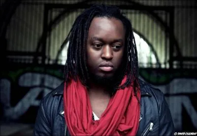 Qui ne fait pas partie de l'ancien groupe de l'AB7 ?