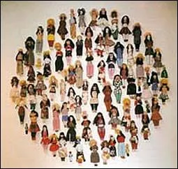 Et dans les abattoirs / O l'on traine les boeufs / La mort ne vaut gure mieux / Qu'aux arnes le soir.