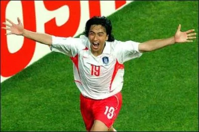 N  Paju en Core du Sud, j'ai inscrit le but en or contre l'Italie en 8e de finale de la Coupe du monde 2002, je suis