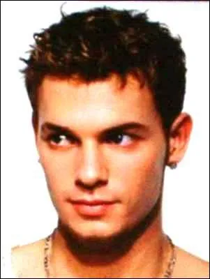 Qui est ce chanteur ?