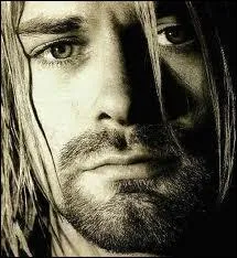 Kurt Cobain, chanteur du groupe Nirvana, est...