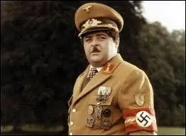 Dans quel film Jacques Villeret interprte-t-il Ludwig Von Apfelstrudel, le demi-frre d'Adolf Hitler ?