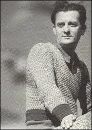 Fils d'instituteur, n  Aubagne, en 1951 poursuivi par le fisc, il s'installe  Monte Carlo auprs de son ami le Prince Rainier III :