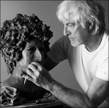 Une autre passion d'Hugues Aufray : la sculpture. Dans quel endroit de Paris peut-on admirer cette oeuvre,  l'occasion d' une exposition consacre  Bob Dylan jusqu'au 15 juillet ?