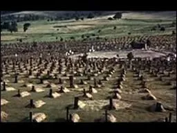 Quel western spaghetti se termine par cette scne culte o les protagonistes s'affrontent en duel dans le cimetire de Sad Hill ?