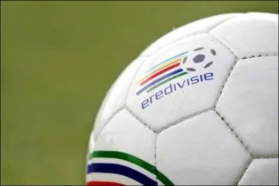 En championnat des Pays-Bas de football 2010-2011, le meilleur passeur tait :