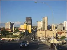 22° 33' S ... 17° 04' E