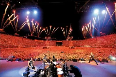 Comment s'appelle le DVD de leur trois concerts  Mexico en 2009 ?