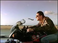 Quelle actrice partage l'affiche de  Top Gun  avec Tom Cruise ?