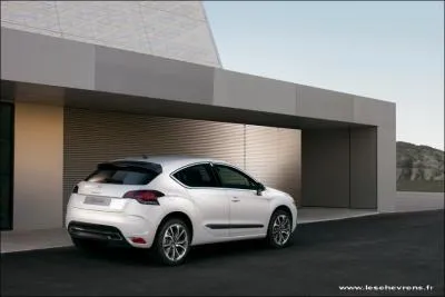 Quelle est cette voiture ?