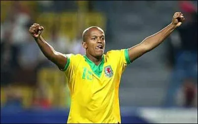 Il possde le numro . . avec le Pays de Galles .