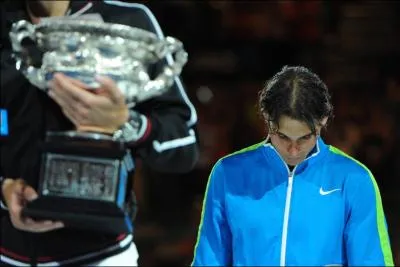 Le 29 janvier, contre qui Rafael Nadal perd-il la finale de l'US Open d'Australie ?