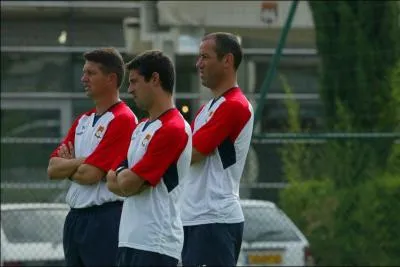 En 2003, Rmi Garde revient  Lyon pour tre entraneur-adjoint. Qui tait  cette poque cet entraneur ?