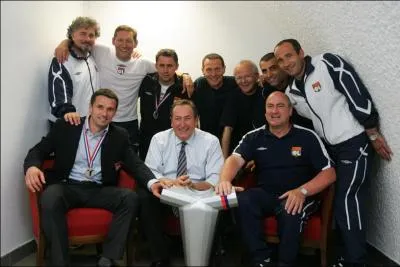 Au ct de quel nouvel entraneur, Rmi Garde gagne-t-il deux nouveaux titres de Champion de France en tant qu'entraneur adjoint ?