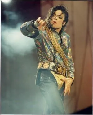 Qu'y a-t-il crit sur ces T-shirts ?