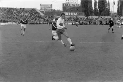 Dans quel Olympique Jean Djorkaeff a-t-il jou en premier ?