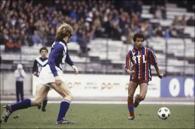 Dans quel Olympique Jean Tigana a-t-il jou en premier ?