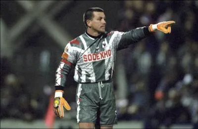 Dans quel Olympique Pascal Olmeta a-t-il jou en premier ?