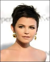 Voici Ginnifer Goodwin, qui est une excellente actrice. On l'a vu recueillir des conseils de drague dans Ce que pensent les hommes. Qui joue-t-elle actuellement dans la srie  Once upon a time  ?