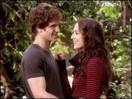 Quel est ce nom de ce couple dans Pretty Little Liars ?