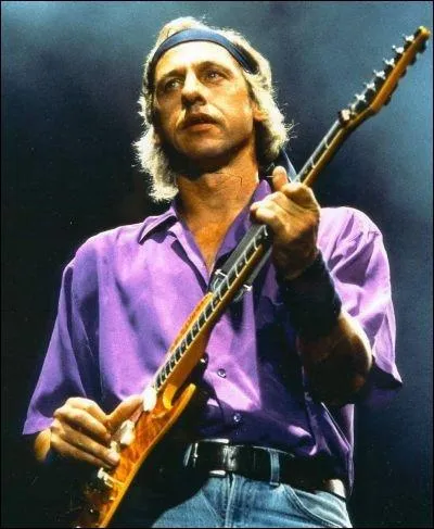 Qui est cet ancien membre des Dire Straits ?