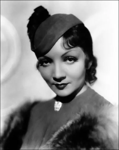 Actrice franaise, son premier succs fut 'Le Signe de la Croix' de Cecil B. De Mille ( 1932 ). En 1934, Frank Capra la fait jouer dans 'New York-Miami'. Elle obtient l'Oscar de la meilleure actrice.