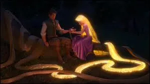 Parmi ces chansons il y a  Fleur aux ptales d'or . Qu'y a-t-il aprs  fleur au ptales d'or, rpends ta magie...   ?