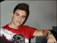 Adrin Rodrguez est acteur et...