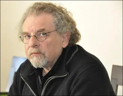 Batteur de jazz, n  Nice le 5 Janvier 1946.