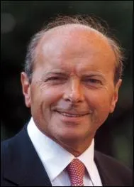 Homme politique, n  Nice, le 29 Juin 1941.