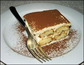 A base de quoi est fait ce dessert d'origine italienne appel Tiramisu, qui signifie  Tire moi en haut  ?
