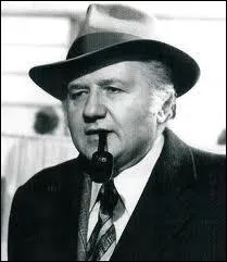 Quel grand cirque en difficulté financière le commissaire Maigret (alias Jean Richard) avait-il racheté en 1972 ?