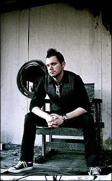 Qui est le guitariste du groupe ?