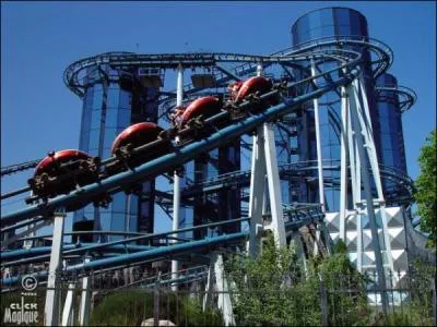 Quelle est cette attraction ?