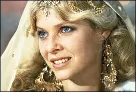 W comme Kate Capshaw dans Indiana Jones et le temple maudit, qui est...