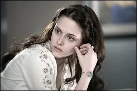 I comme Kristen Stewart dans Twilight, qui est...