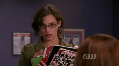 Cette jeune femme est d'abord une employe de Brooke, pour ensuite devenir une amie de Brooke. Comment s'appelle-t-elle ?