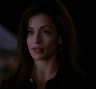 Comment s'appelle cette jeune femme ?