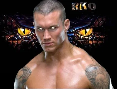 Quel est le surnom de ce catcheur ?