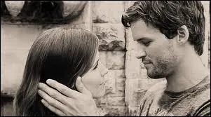 A Halloween, en quoi se dguise Julian dans la saison 8 ?